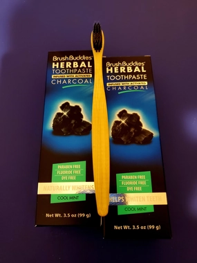 Brush Buddies Herbal Whitening Toothpaste w/ Activated Charcoal (1 set)