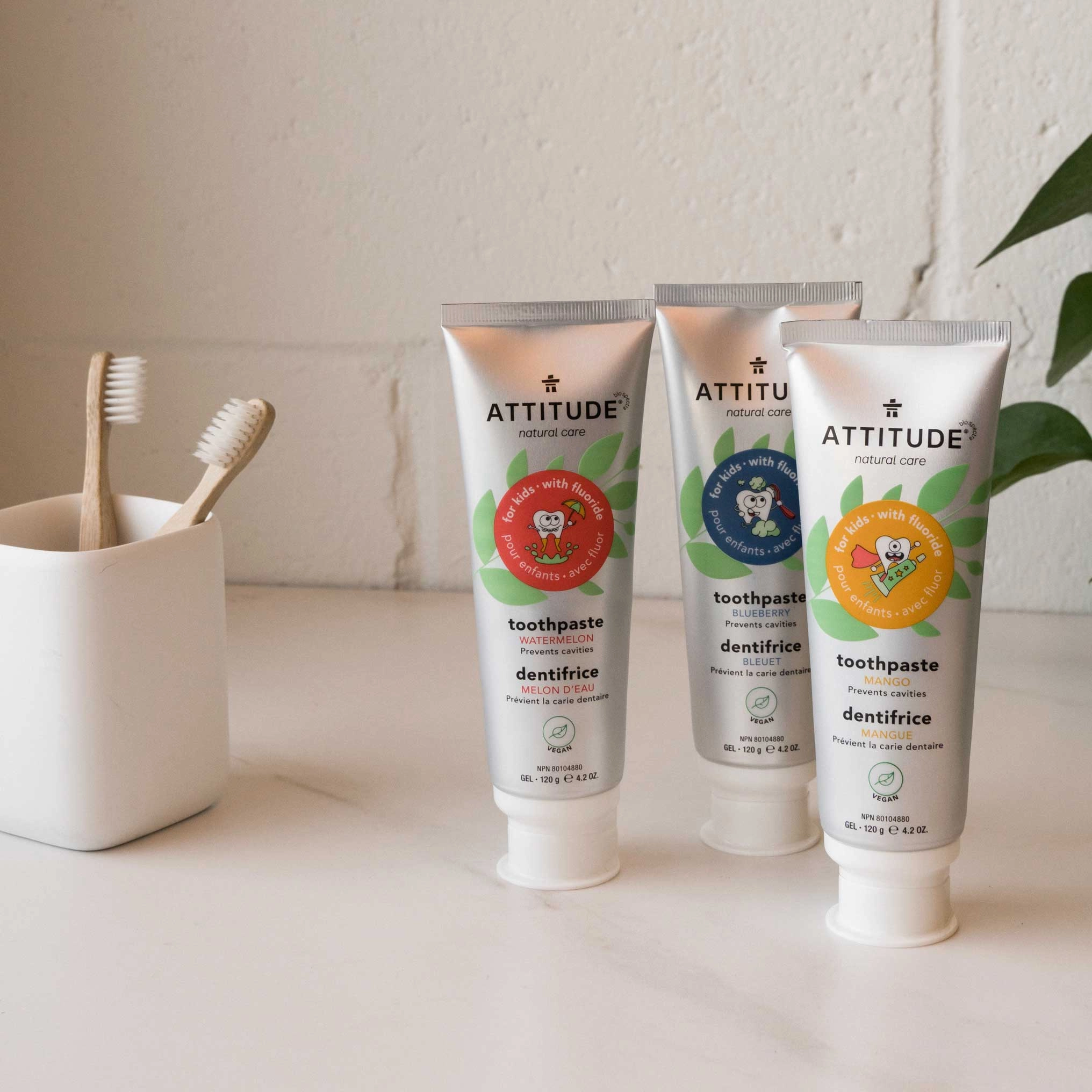 Kids Toothpaste with fluoride trio