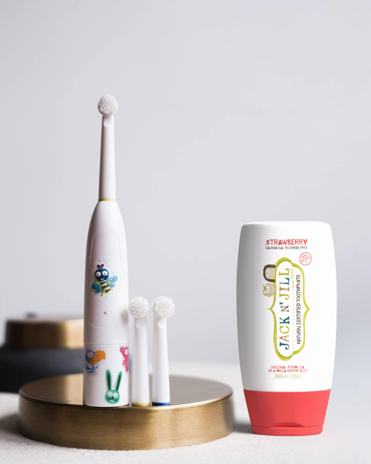 Mega Berry Natural Certified Toothpaste Strawberry 200g