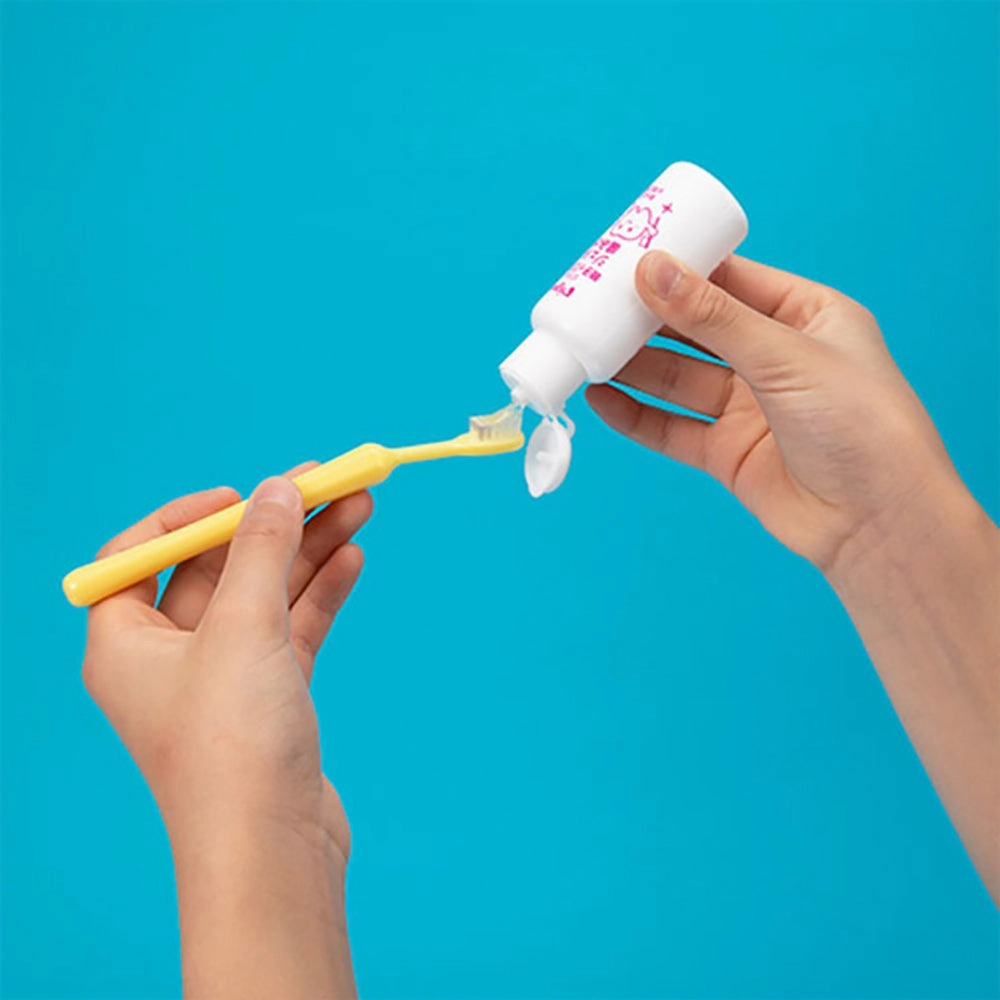 Pigeon Strawberry Flavor Gel Toothpaste for Teething