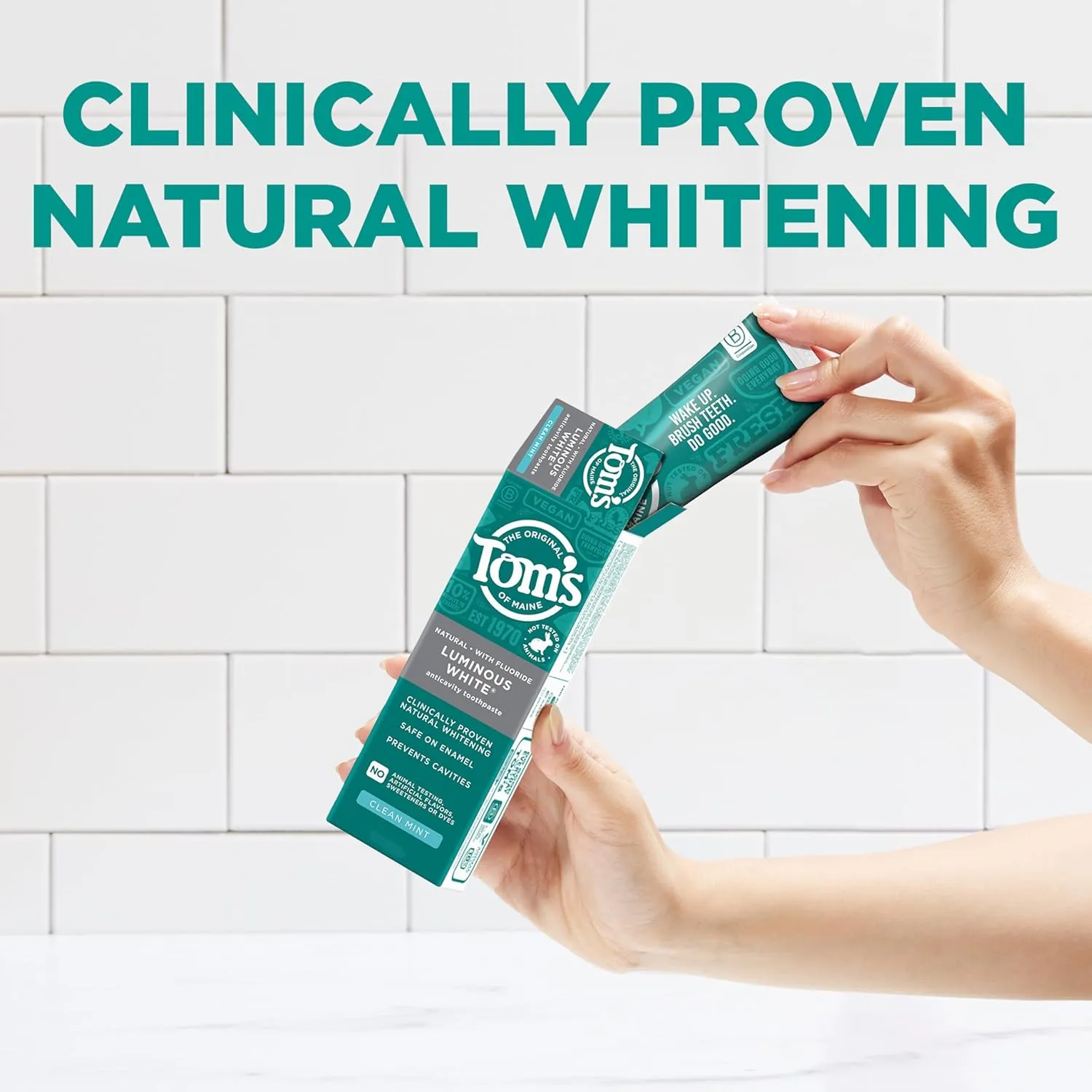 Tom's of Maine Natural Luminous White Toothpaste with Fluoride, Clean Mint, 4.0 oz. 3-Pack