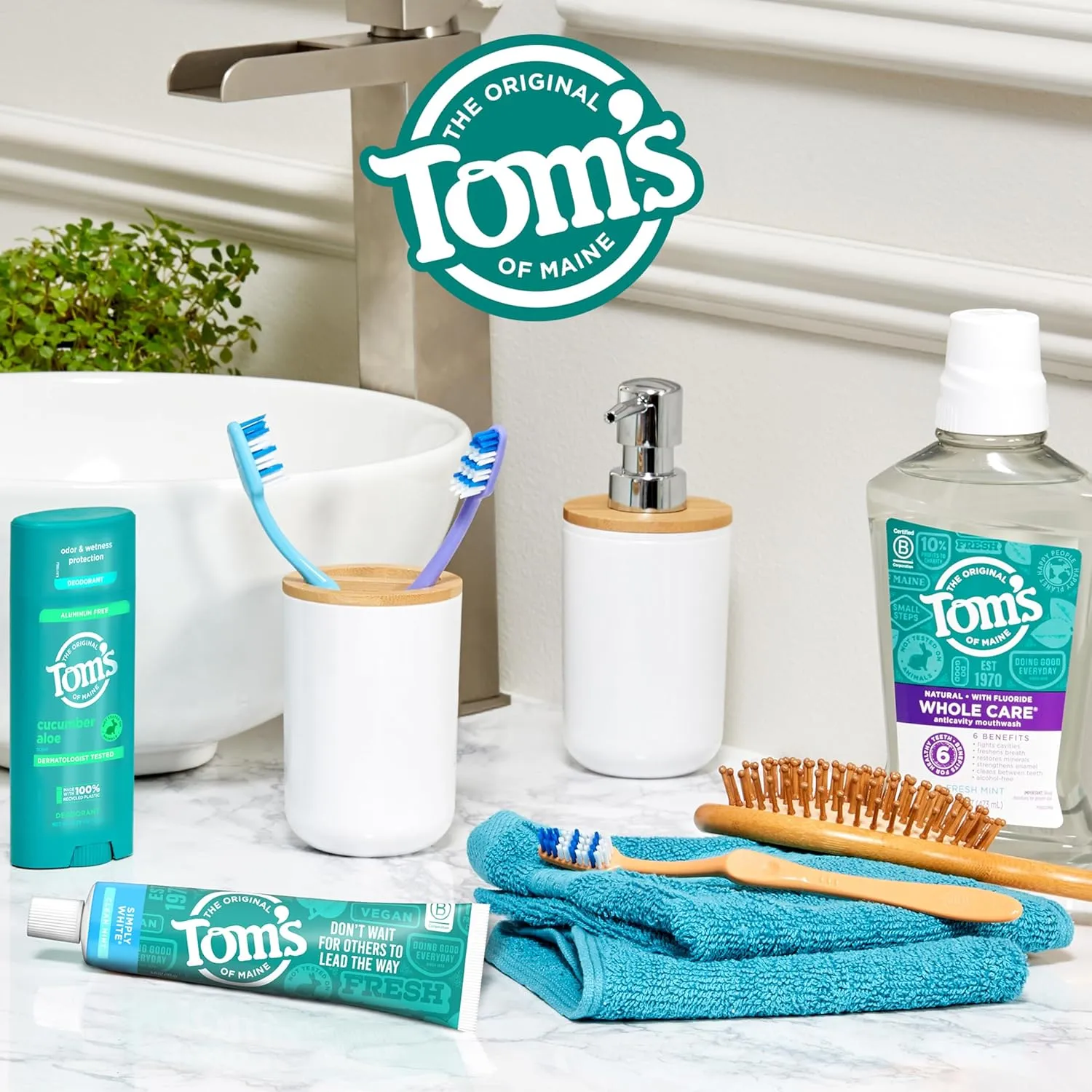 Tom's of Maine Natural Whitening Toothpaste with Fluoride, Simply White, Clean Mint, 3 Pack, 4.0 Oz