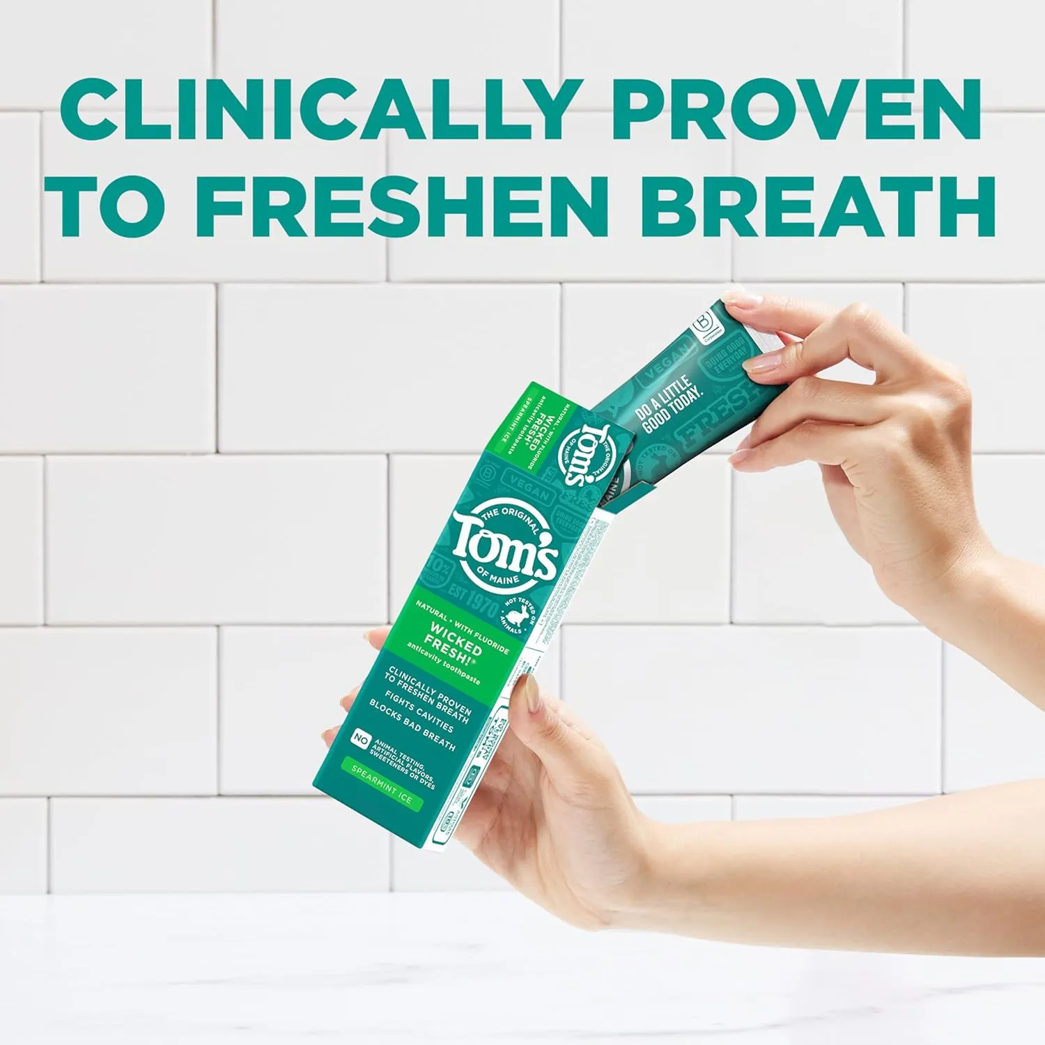 Tom's of Maine Wicked Fresh! Natural Anticavity Toothpaste, with Fluoride, Spearmint, 3 Pack, 4.0oz