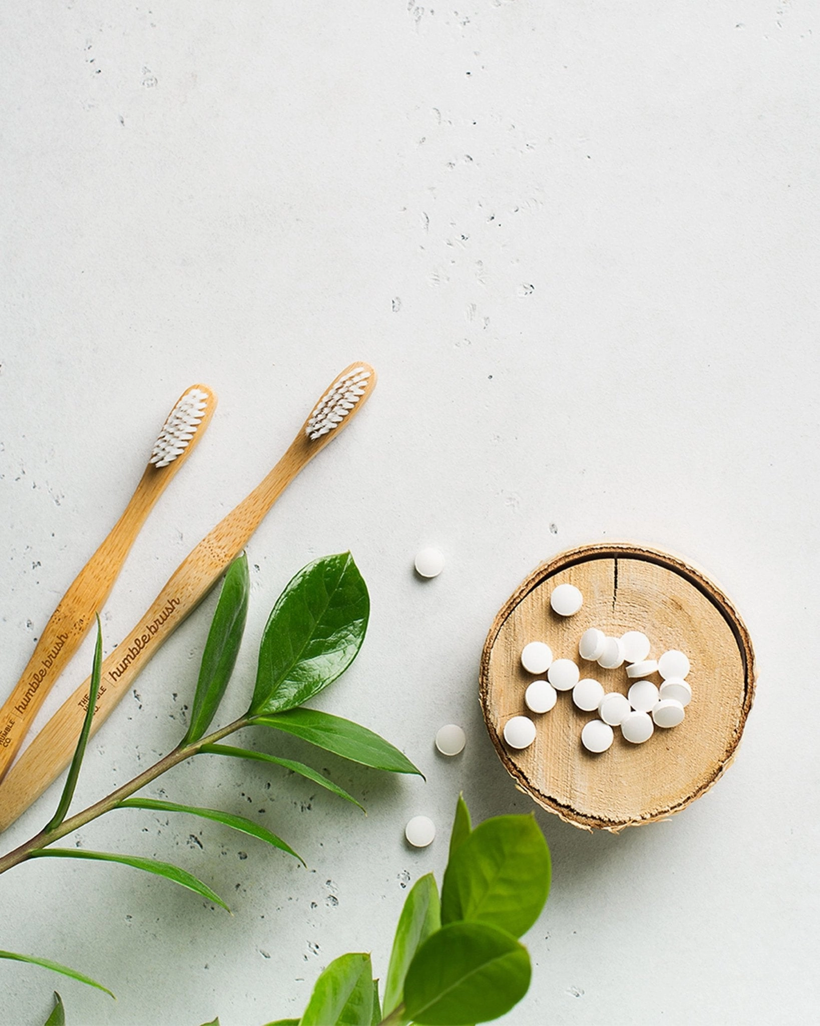 Toothpaste tablets fluoride-free